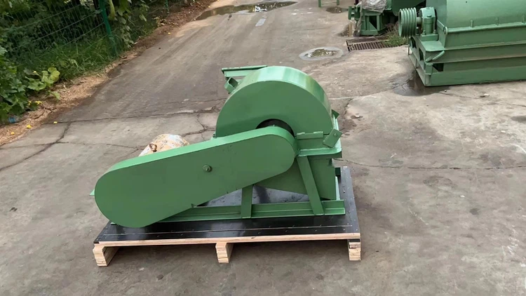 Versatile wood sawdust crusher machine Versatile wood sawdust crusher machine
