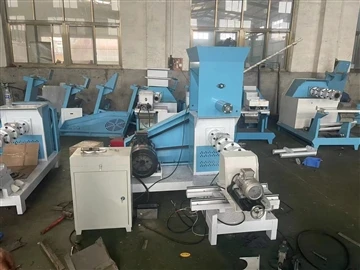 Efikas ak versatile: k ap flote manje extruder pou pwodiksyon AquafeedPress l...