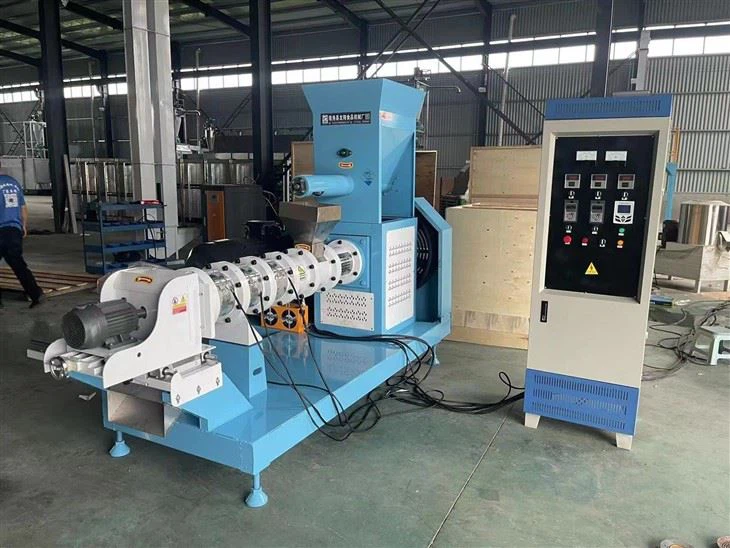 Gwo flotan manje extruder