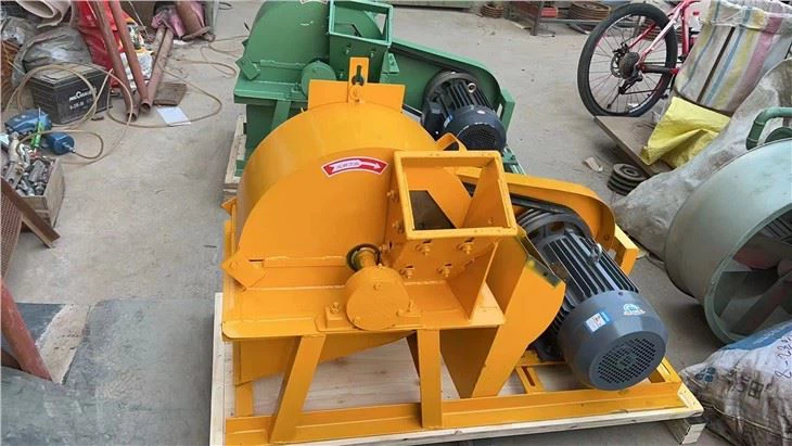 Wood Branch Chipper Pou Ti Branch